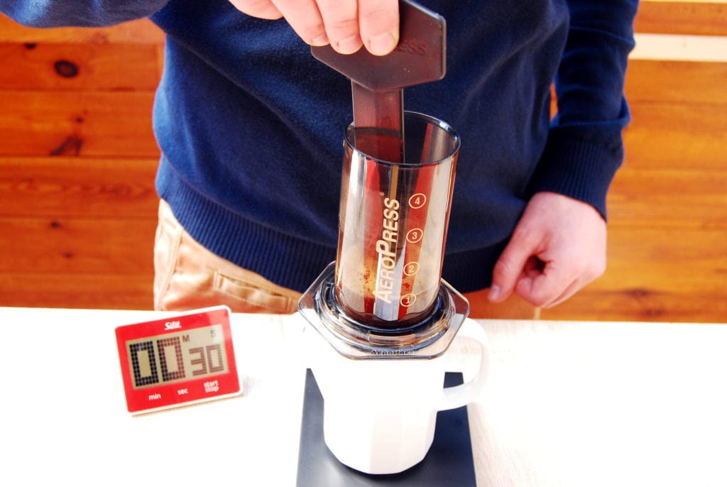 AeroPress – Schritt 3